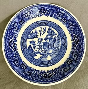 Homer Laughlin Blue Willow Pattern 5.75” Saucer Plate Blue & White English